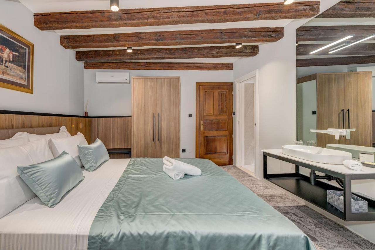 Makarun Heritage Rooms Split Exterior foto